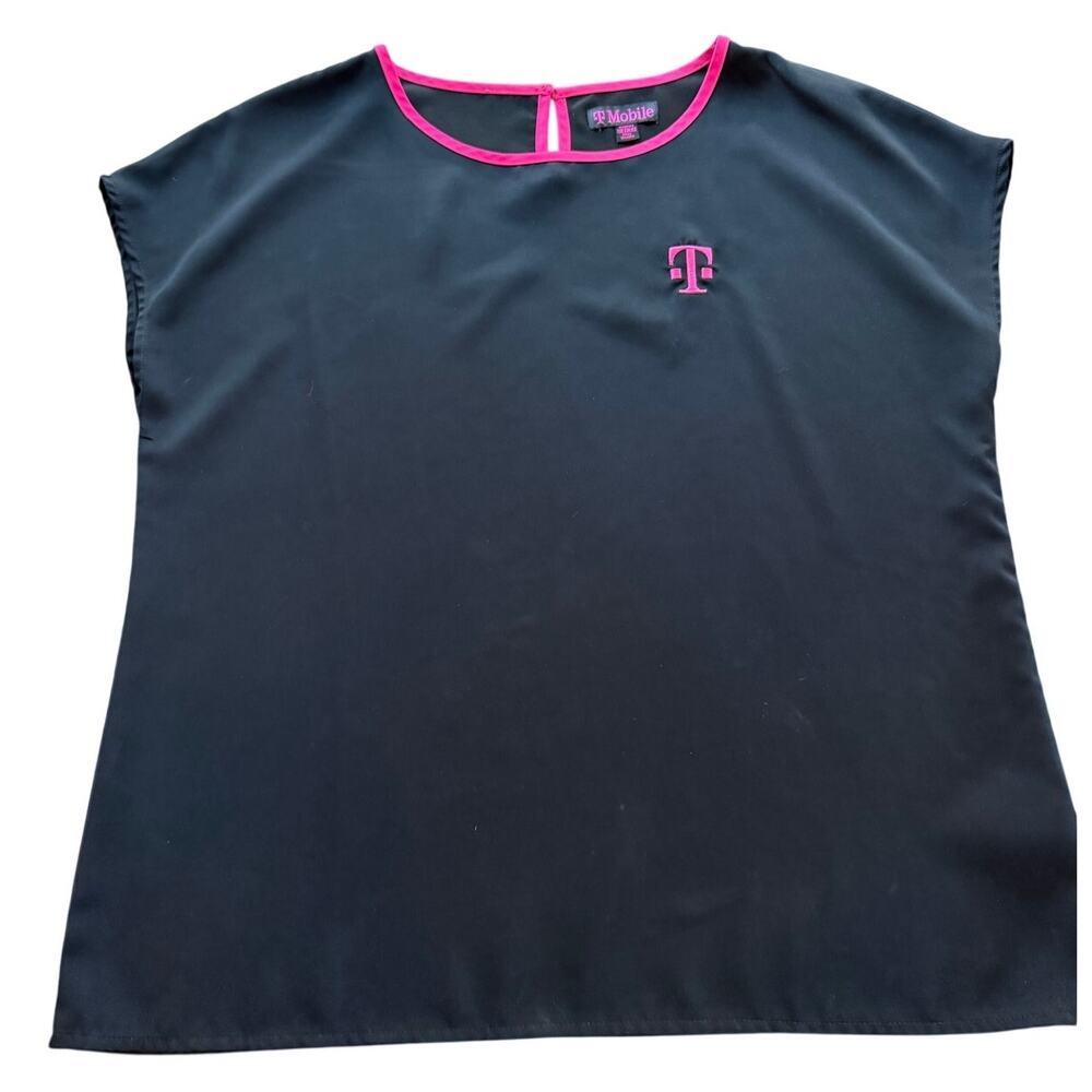 T-Mobile Employee Women’s Blouse - Black/Magenta Medium